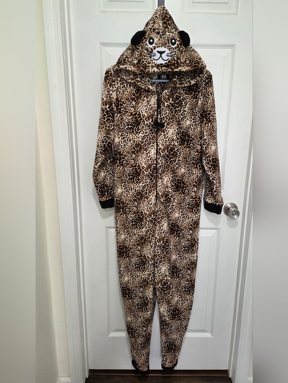 PJ ESSENTIALS Hooded Onepiece Plush Pajamas Black/Brown Leopard Size XL